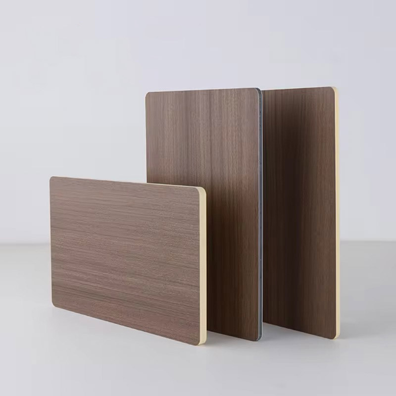 Panel de pared de cristal de carbono con textura de madera